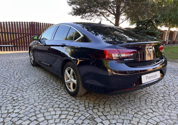 Opel Insignia cena 60900 przebieg: 179000, rok produkcji 2019 z Brwinów małe 232